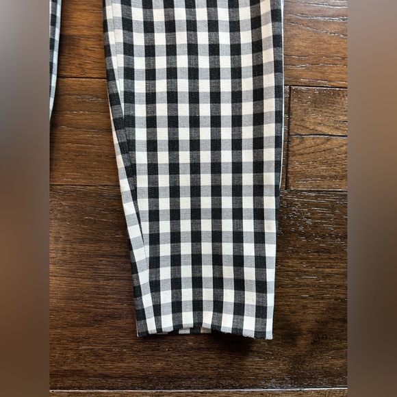 Express Editor Black and White Gingham Ankle Pants- size 2R - Picture 2 of 7